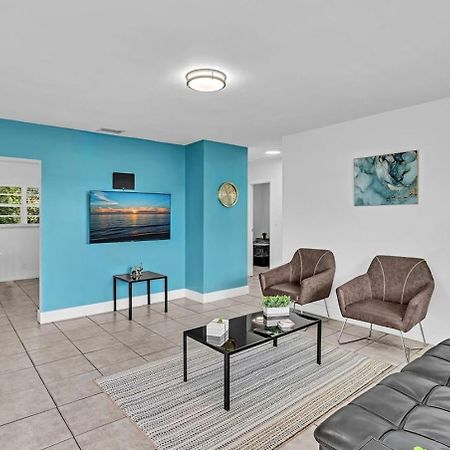 דניה ביץ' Modern 2Br Oasis Mins To Beach & Casino Db2 מראה חיצוני תמונה