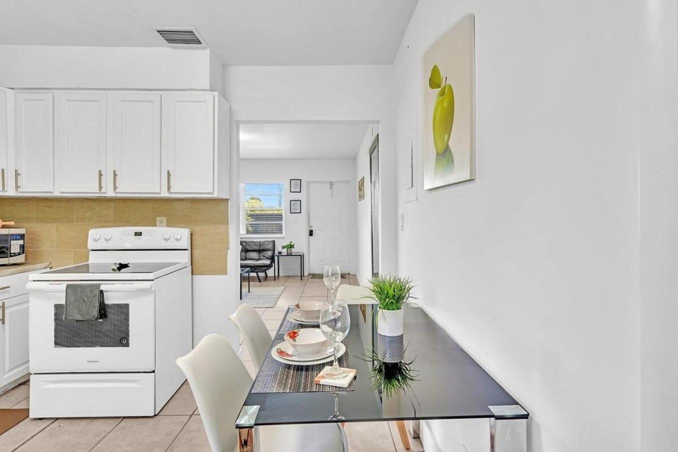 דניה ביץ' Modern 2Br Oasis Mins To Beach & Casino Db2 מראה חיצוני תמונה