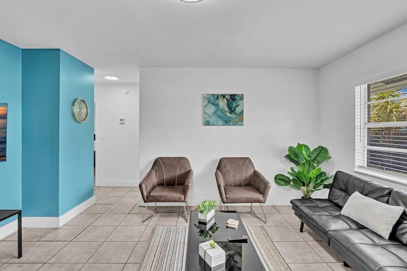 דניה ביץ' Modern 2Br Oasis Mins To Beach & Casino Db2 מראה חיצוני תמונה